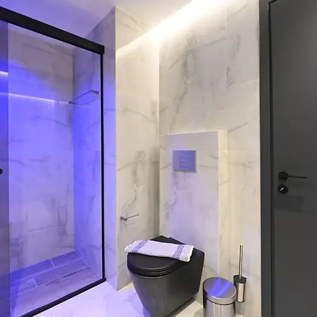 Mgk Complex With Private Pool Ligaria,made فيلة
