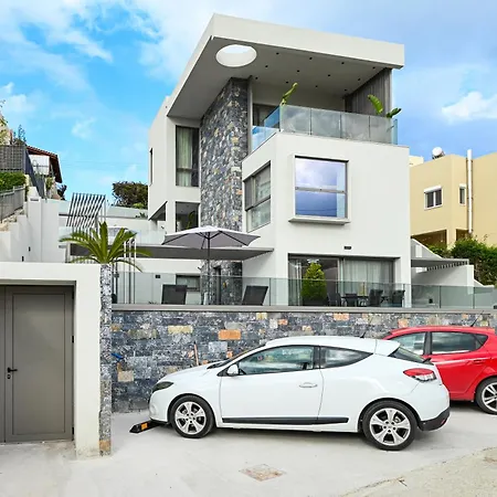 Mgk Complex With Private Pool Ligaria,made فيلة