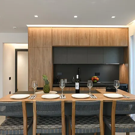 Mgk Complex With Private Pool Ligaria,made فيلة *